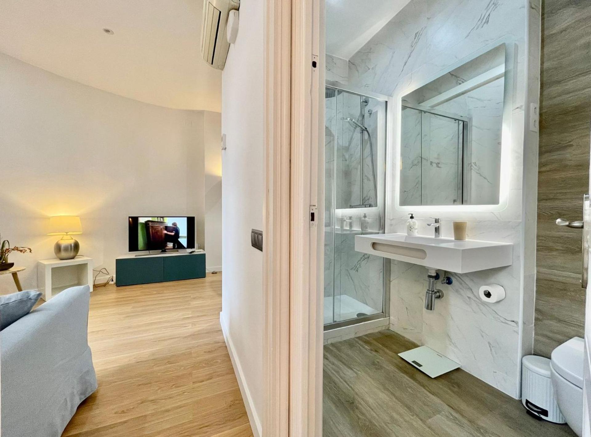 The Gaudi Suites II Барселона Екстер'єр фото